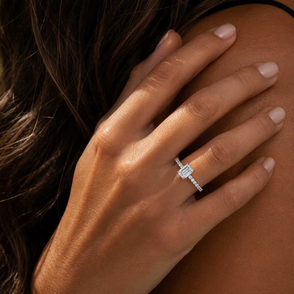 Emerald Solitaire Diamond Ring